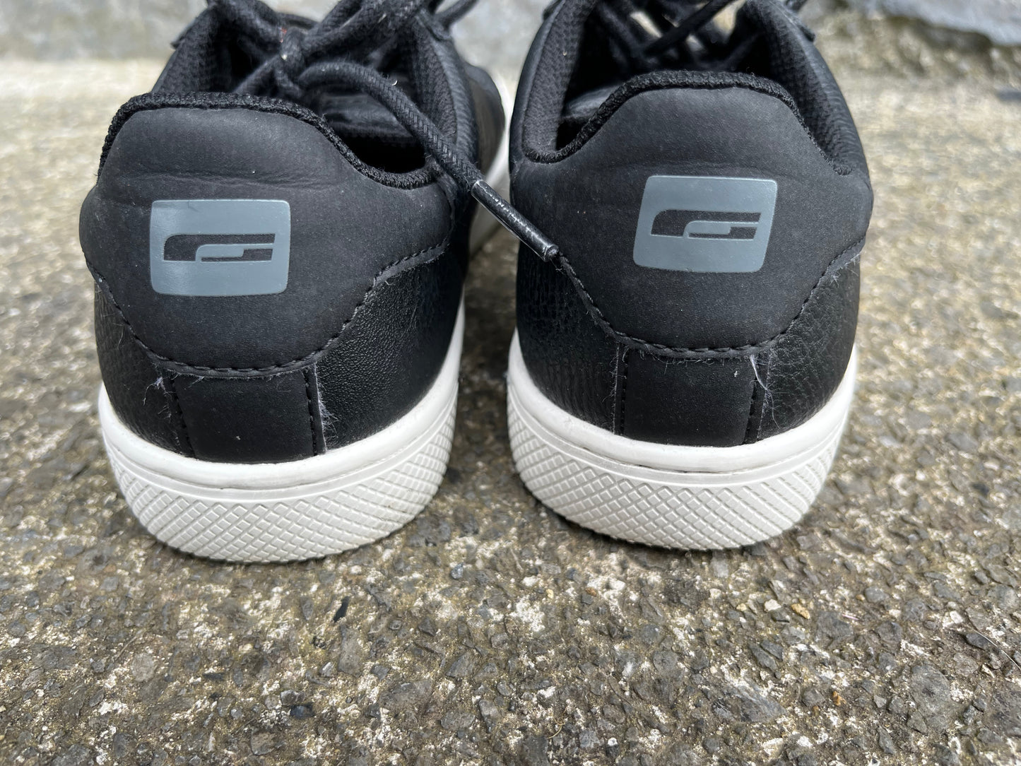 Black trainers   uk 1.5 (eu 35)