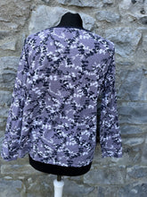 Load image into Gallery viewer, Grey floral top uk 12
