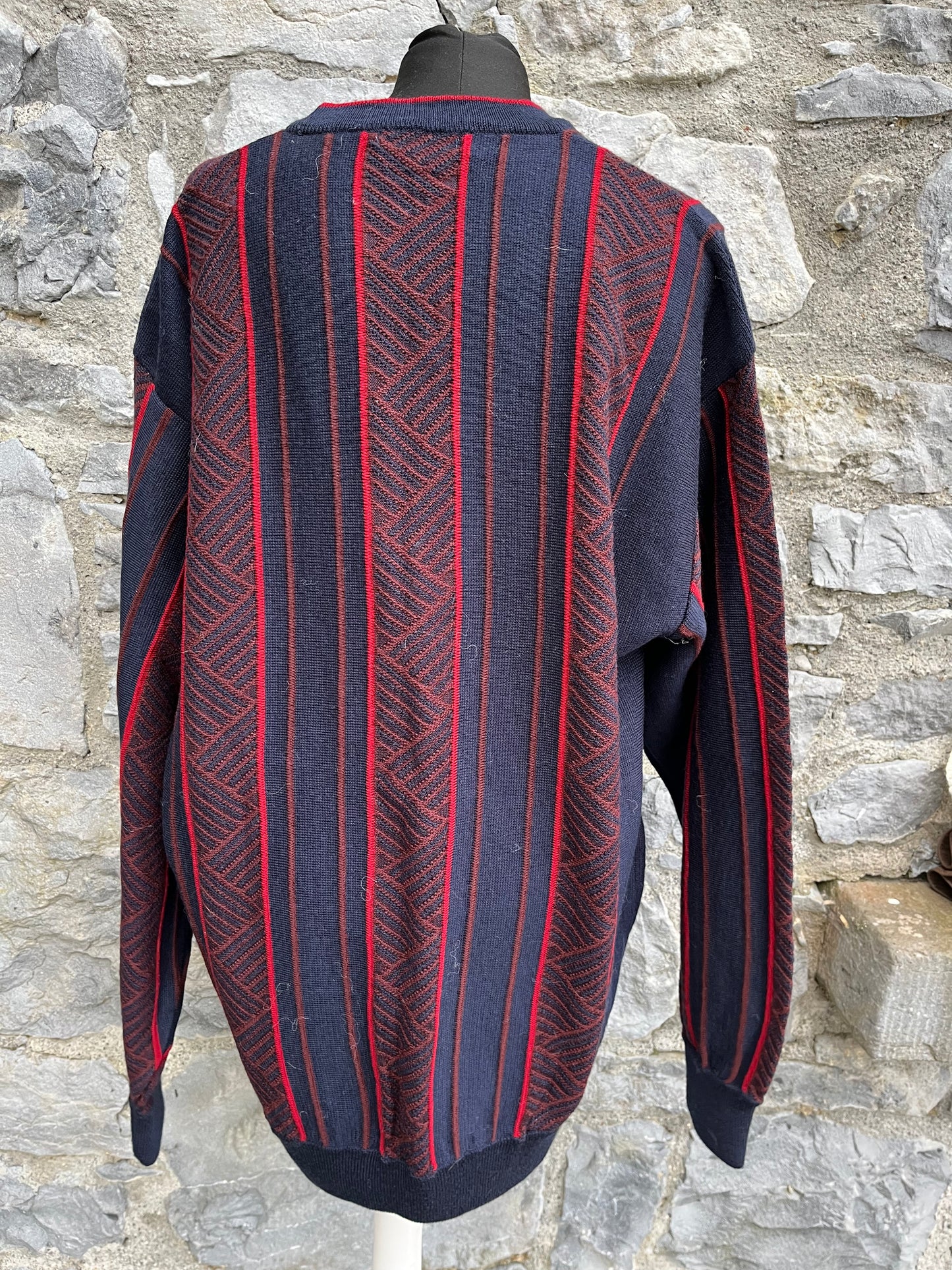 Red&navy jumper Large