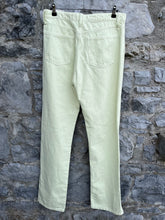Load image into Gallery viewer, Lime jeans   32&quot; W
