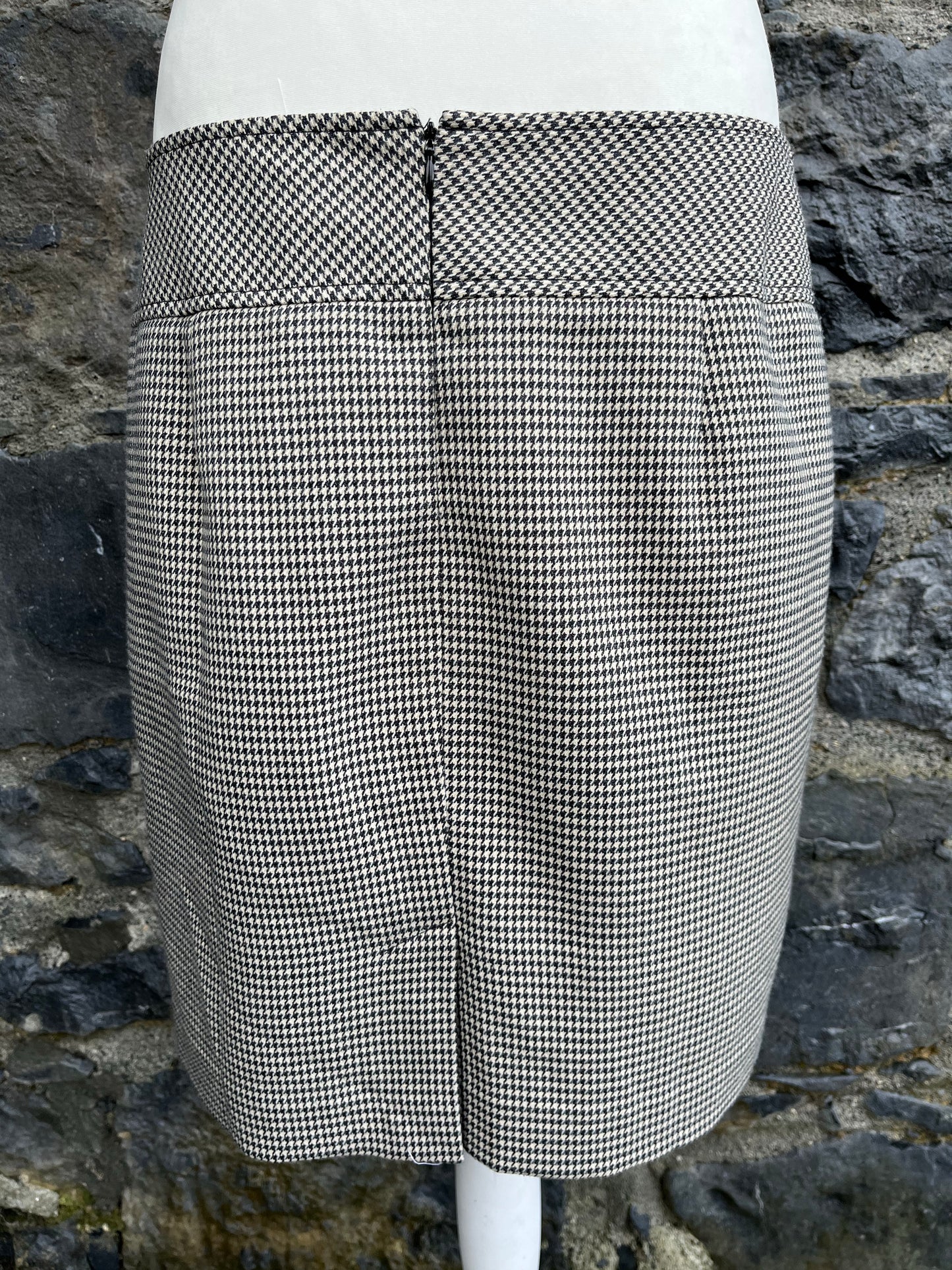 Houndstooth pencil skirt    uk 12