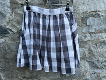 Load image into Gallery viewer, Black check skirt   4-5y (104-110cm)
