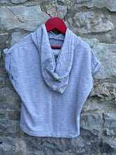 Load image into Gallery viewer, Grey hooded top  9-10y (134-140cm)
