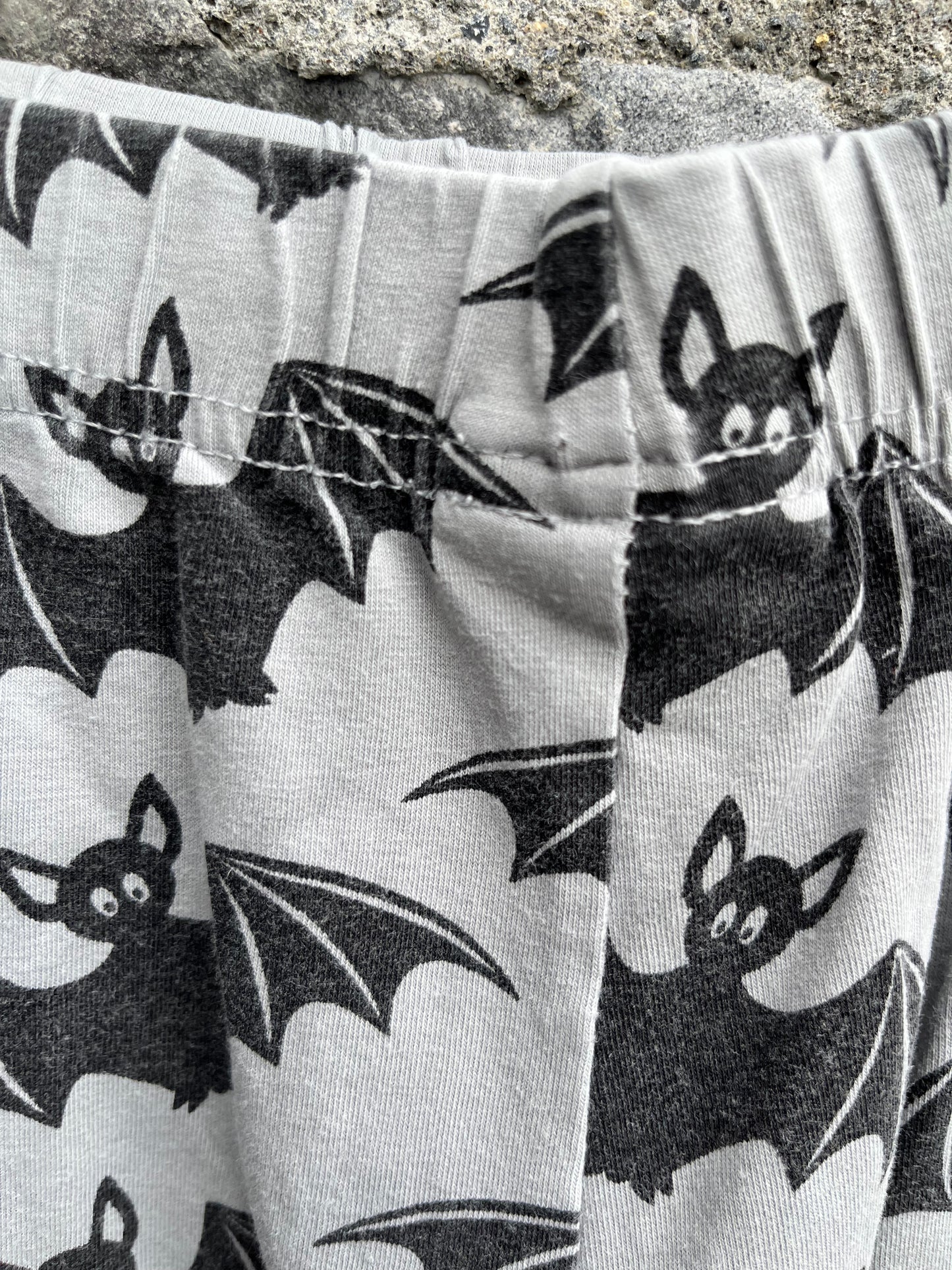 Bats pjs   3-4y (98-104cm)