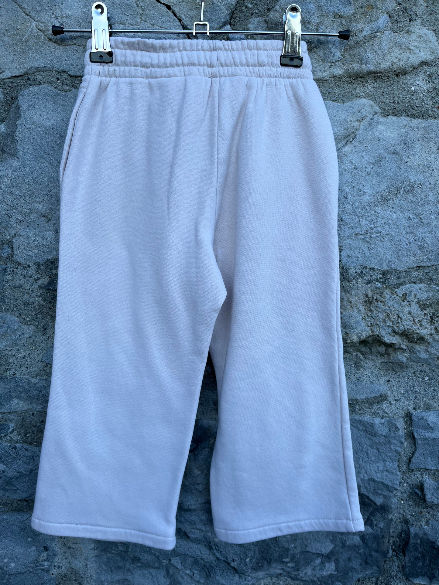 Beige tracksuit bottoms   2-3y (92-98cm)